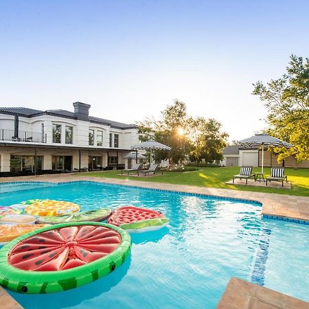 The Feather Hill Boutique Hotel Potchefstroom Esterno foto