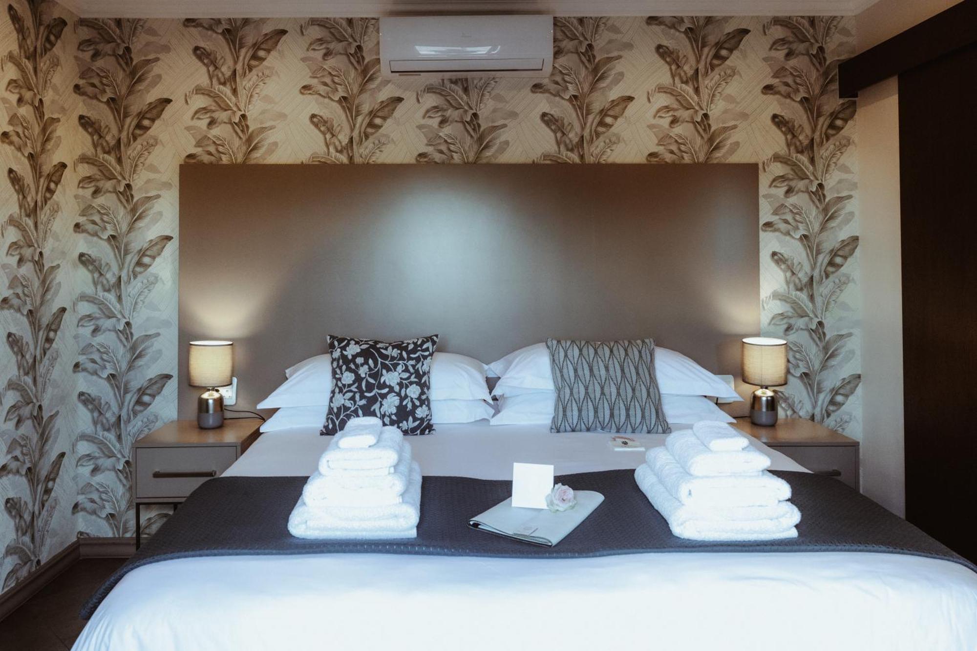 The Feather Hill Boutique Hotel Potchefstroom Esterno foto