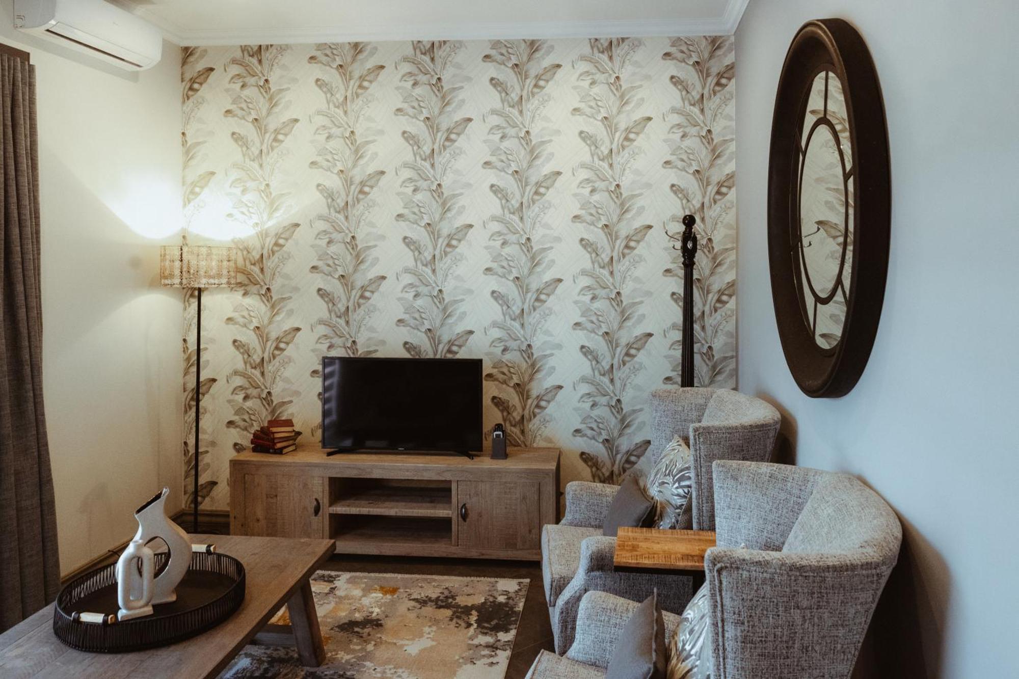 The Feather Hill Boutique Hotel Potchefstroom Esterno foto