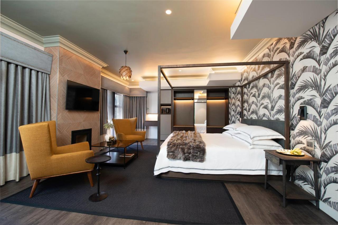 The Feather Hill Boutique Hotel Potchefstroom Esterno foto